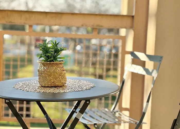 L Archipel Est Pontlieue Апартаменты